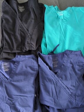 4 Sets Of Cherokee Black Workwear Revolution Scrub Sets Women's Medium